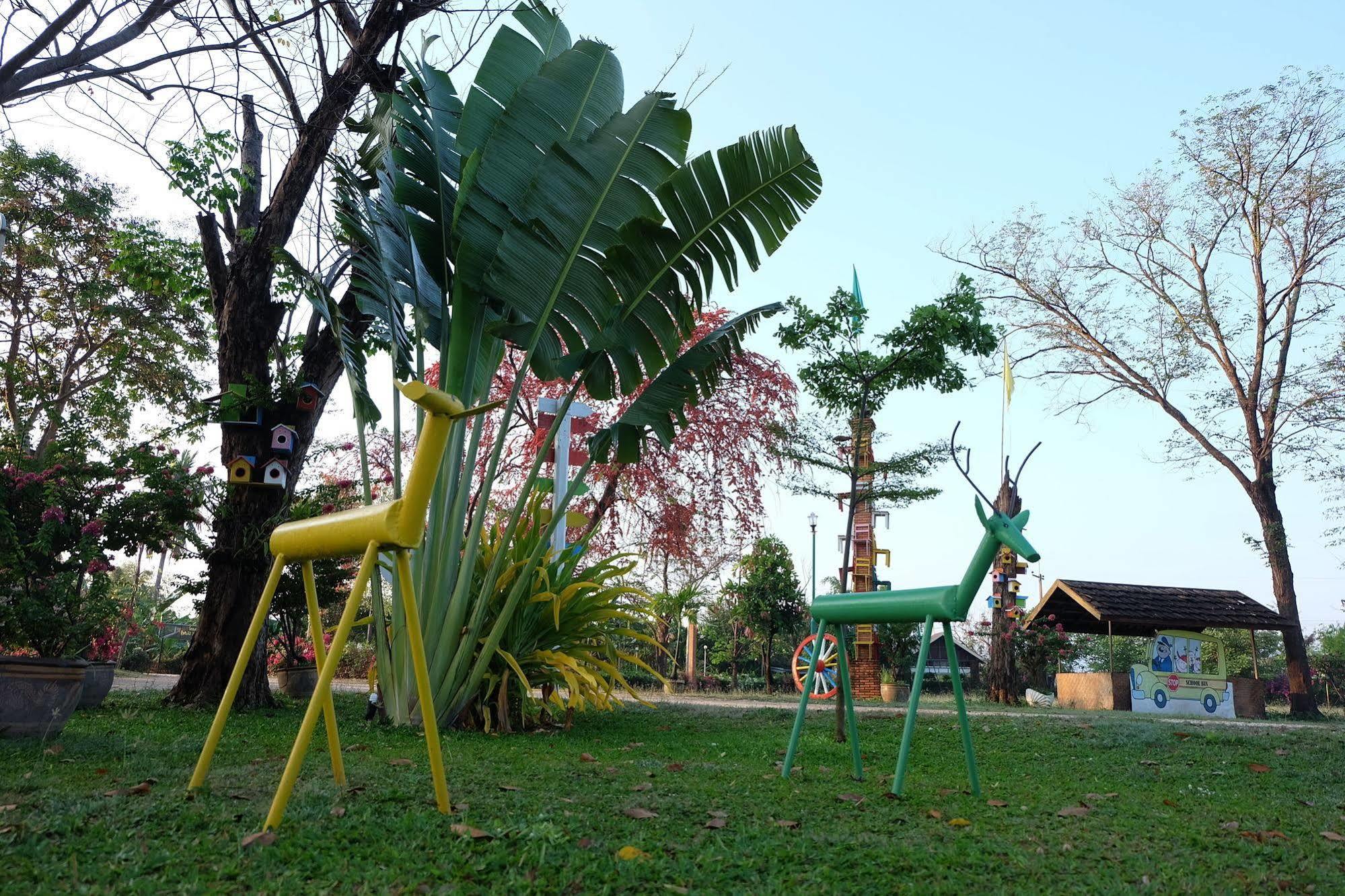 Kwae Riverside Resort Kanchanaburi Exterior photo